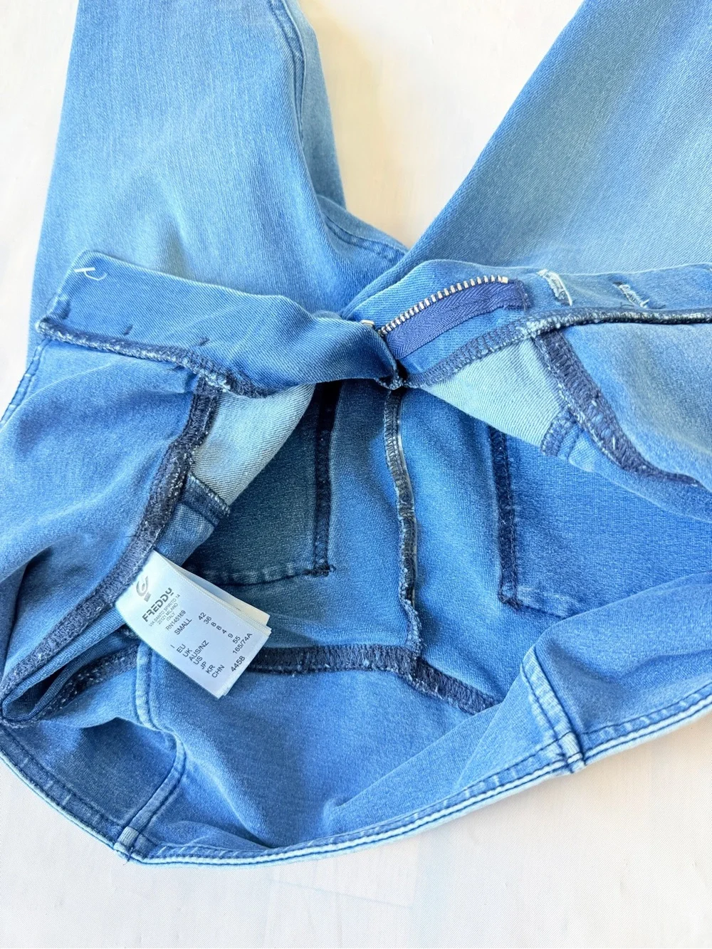 Freddy WRUP Denim High Waisted 3 Button Biker Shorts Light Blue Blue size 4 nWOT